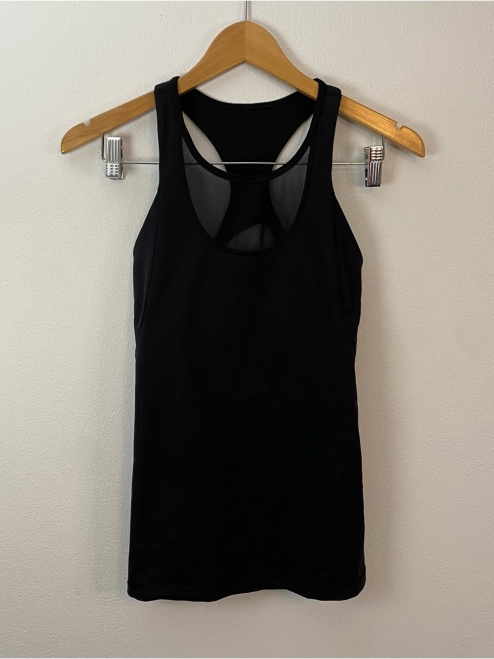 Lululemon Black Tanktop Open Razor Back Womens Size 6
